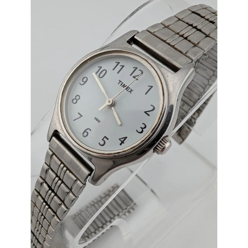 Timex‎ Watch Women 24mm Silver Case Easy Reader Adjustable Band- New Battery